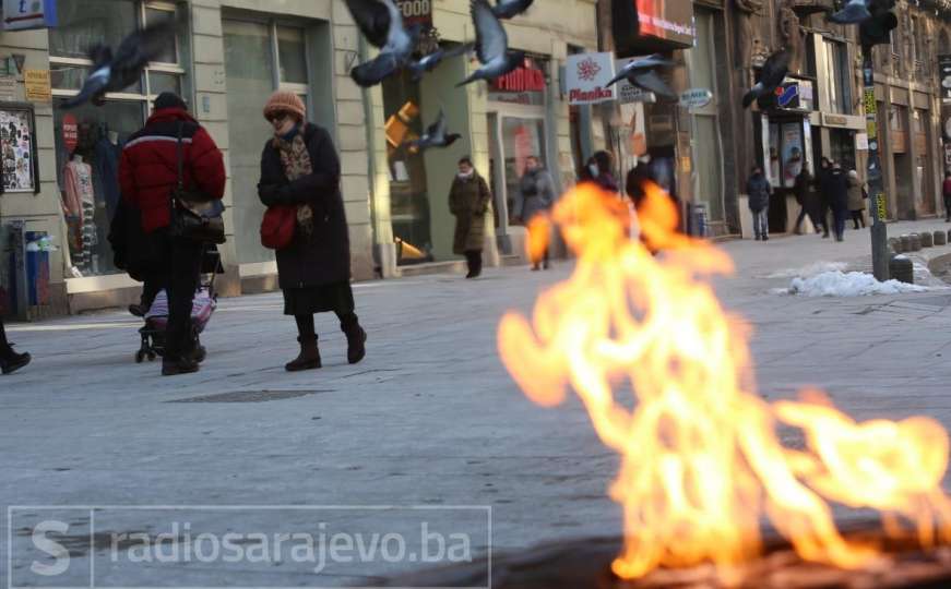 Leden januarski dan u Sarajevu: Vječna vatra može malo i ugrijati